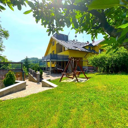 Ferienwohnung Maxovo Kralovstvi Rovensko pod Troskami Exterior foto