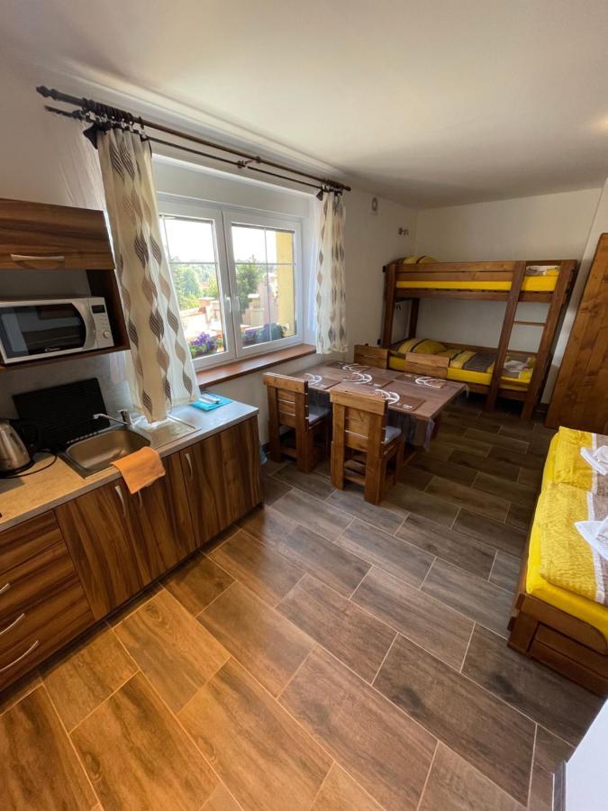 Ferienwohnung Maxovo Kralovstvi Rovensko pod Troskami Exterior foto