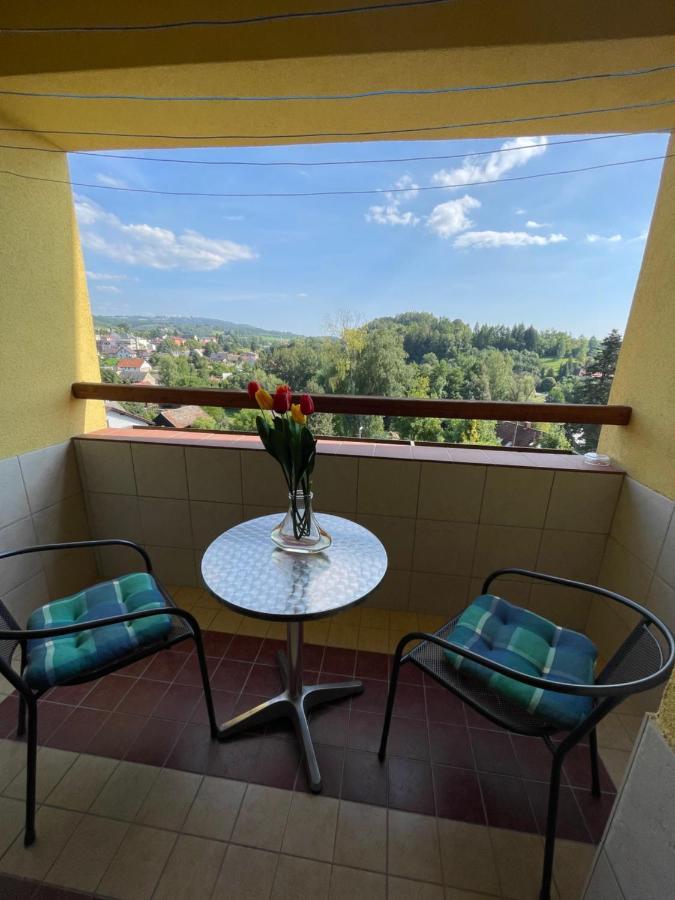 Ferienwohnung Maxovo Kralovstvi Rovensko pod Troskami Exterior foto