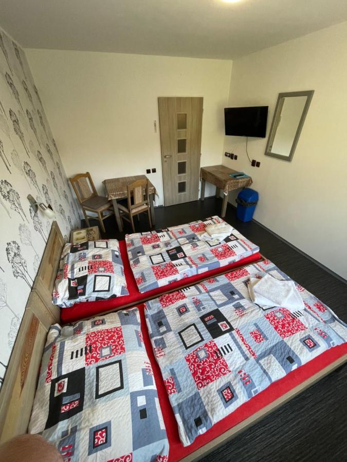 Ferienwohnung Maxovo Kralovstvi Rovensko pod Troskami Exterior foto