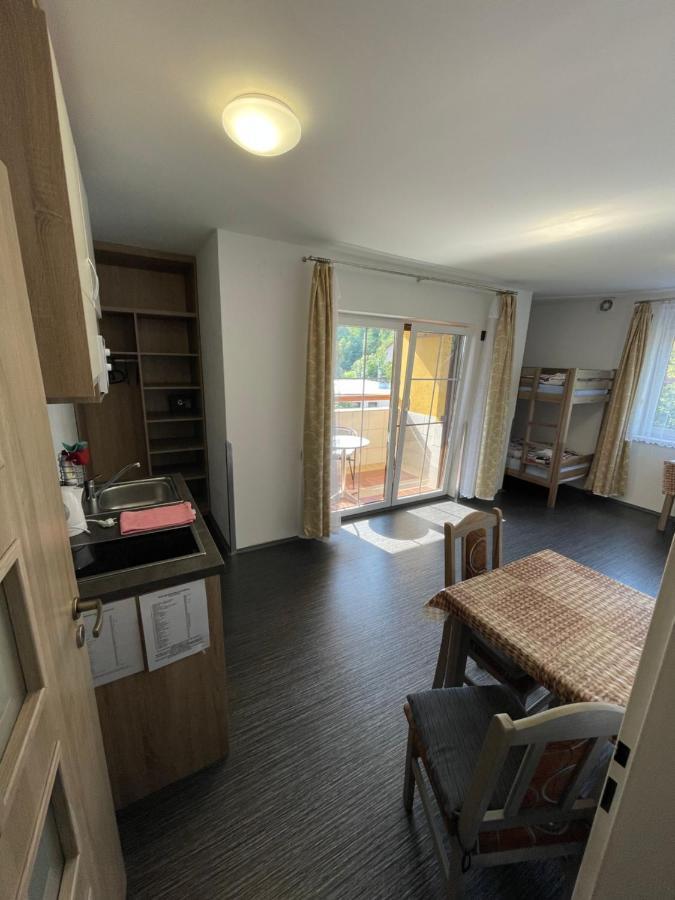 Ferienwohnung Maxovo Kralovstvi Rovensko pod Troskami Exterior foto