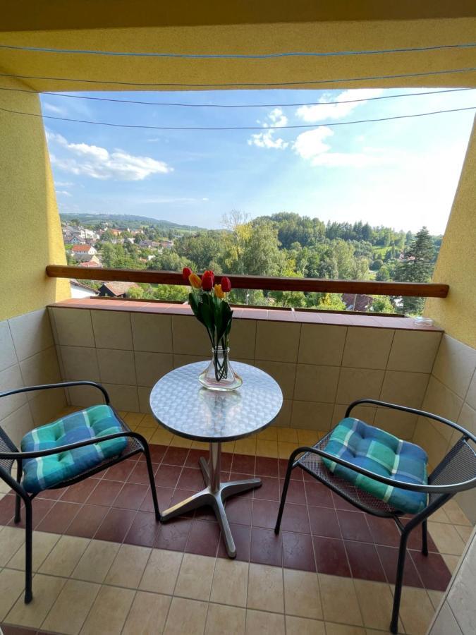 Ferienwohnung Maxovo Kralovstvi Rovensko pod Troskami Exterior foto