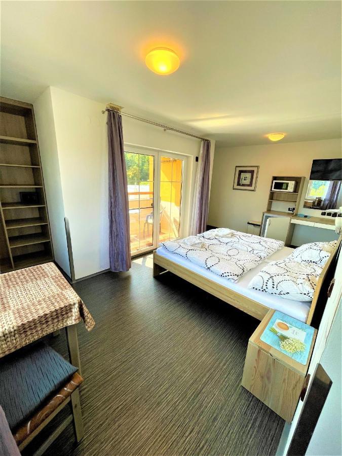 Ferienwohnung Maxovo Kralovstvi Rovensko pod Troskami Exterior foto