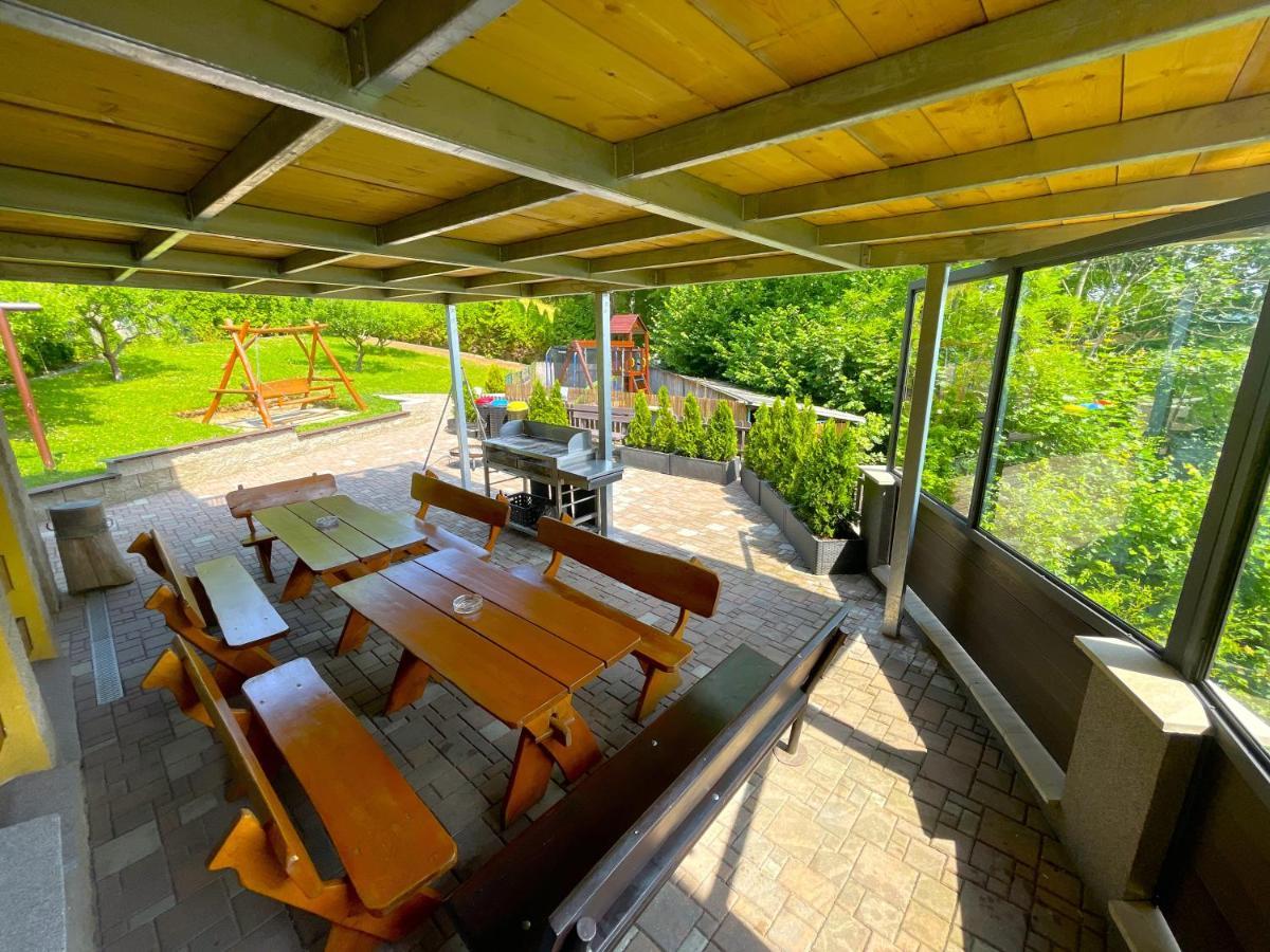 Ferienwohnung Maxovo Kralovstvi Rovensko pod Troskami Exterior foto