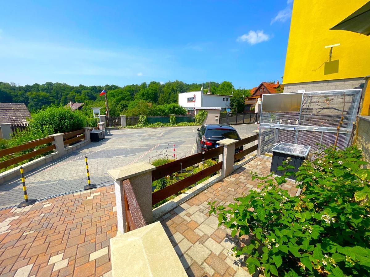 Ferienwohnung Maxovo Kralovstvi Rovensko pod Troskami Exterior foto
