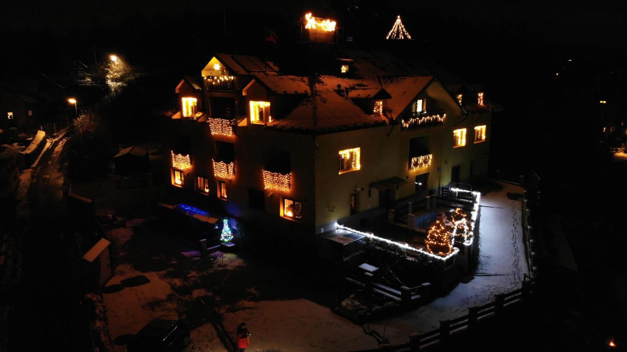 Ferienwohnung Maxovo Kralovstvi Rovensko pod Troskami Exterior foto