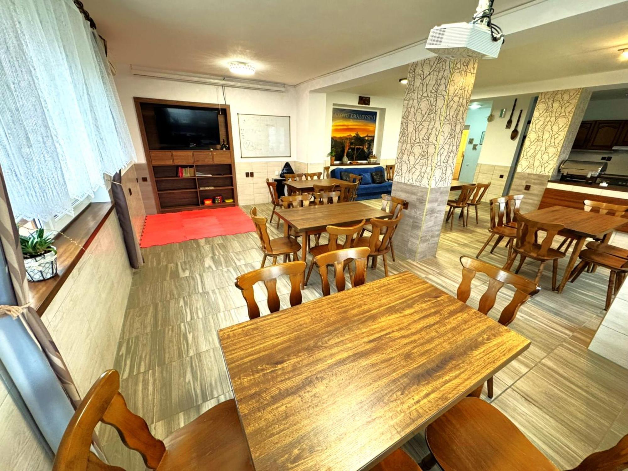 Ferienwohnung Maxovo Kralovstvi Rovensko pod Troskami Exterior foto